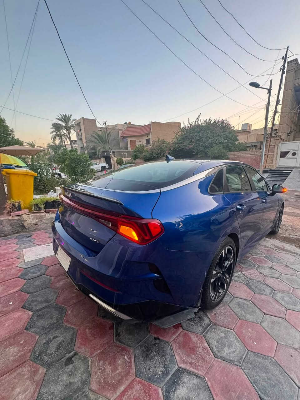 K5 gt-line 2022
السلام عليكم 

السياره فول موصفات عدا فتحه 

رادارات امامي جانبي 

تدفئه كشنات 

تشغيل عن بعد 

شحن لاسلكي 

ترحيب ابواب عند الاقتراب 

بك لايت لد 

شاشه جبيره 

كرسي السايق كهرباء 

كراسي جلد مطعم مختوم gt-line 

السياره معروفه مواصفاتها 

ماشيه 30الف ميل 

السياره حادثها طخه بل بنيد وتصلح نفسه بدون دواخل مكفوله 

ايرباك استيرن فقط 

وهننه صار بيها تبديل باب خلفيه علمود نفس اللون يعني بدون صبغ والهلال الخلفي مال جاملغ صار بي شىيه صبغ موضحها بل صور

رايد السياره 167ورقه وبيها مجال 

المكان بغداد حي الجامعه 

***********
