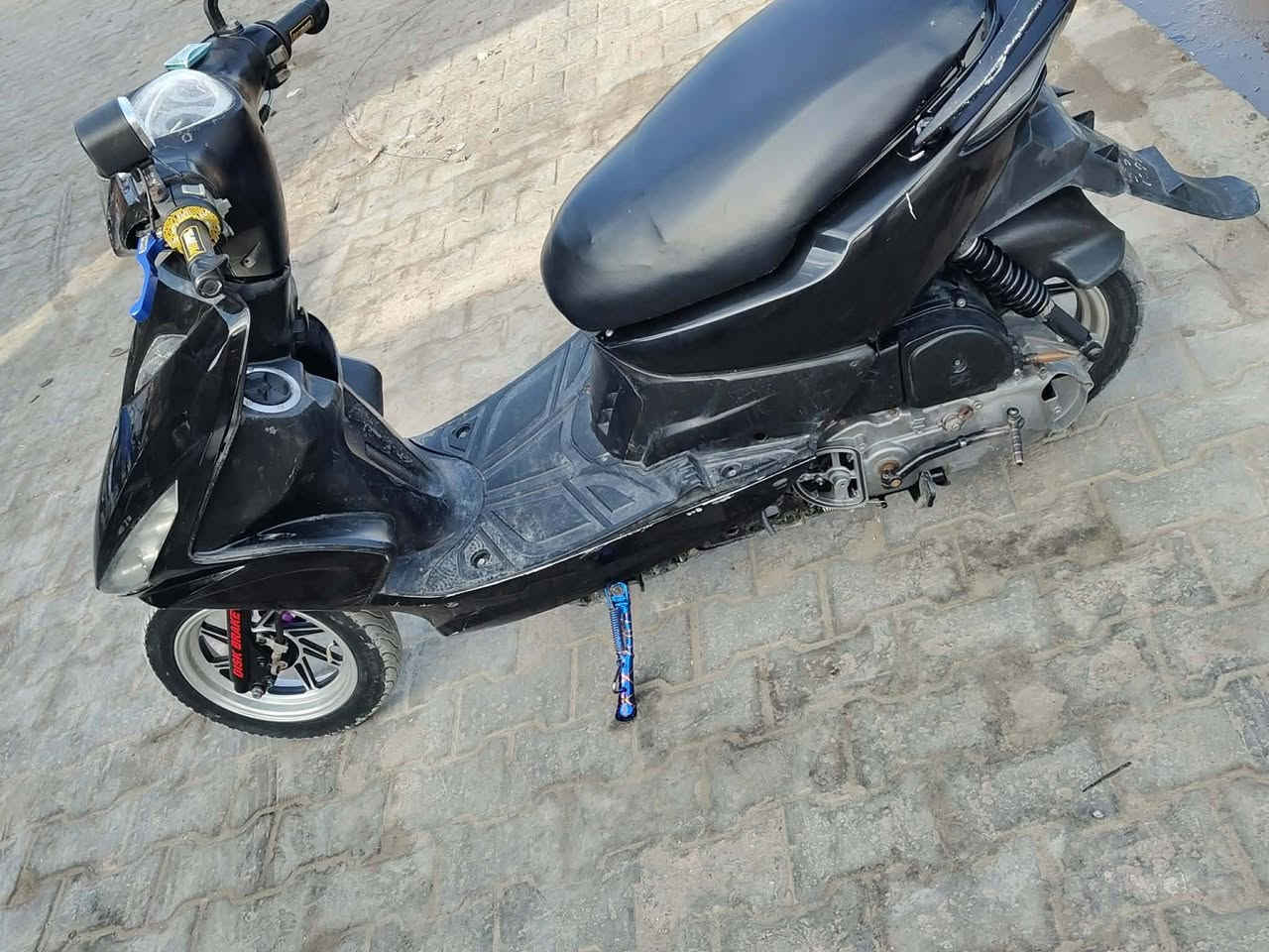 سلام عليكم دراجه ماكس مضلع كفاله السعر ٥٥٠ وبيه مجال حك جيه عنوان المحمودية


**إذا كنت صاحب هذا الإعلان وتريد حذفه لأي سبب، رجاءا أرسل رسالة إلى الدعم الفني**