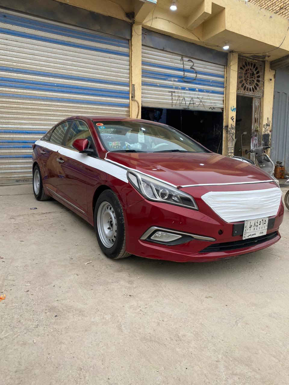 السلام عليكم
سوناتا مديل 2015
لبيع
حادثها ٣ قطع موضوح بسونار 
السياره جديده 
تخم تاير جديد 
سنويه ال2028 مشروع وطني رقم بغداد

السعر ١١٥ وبيها مجال بسيط
العنوان السماوه المركز 
***********
