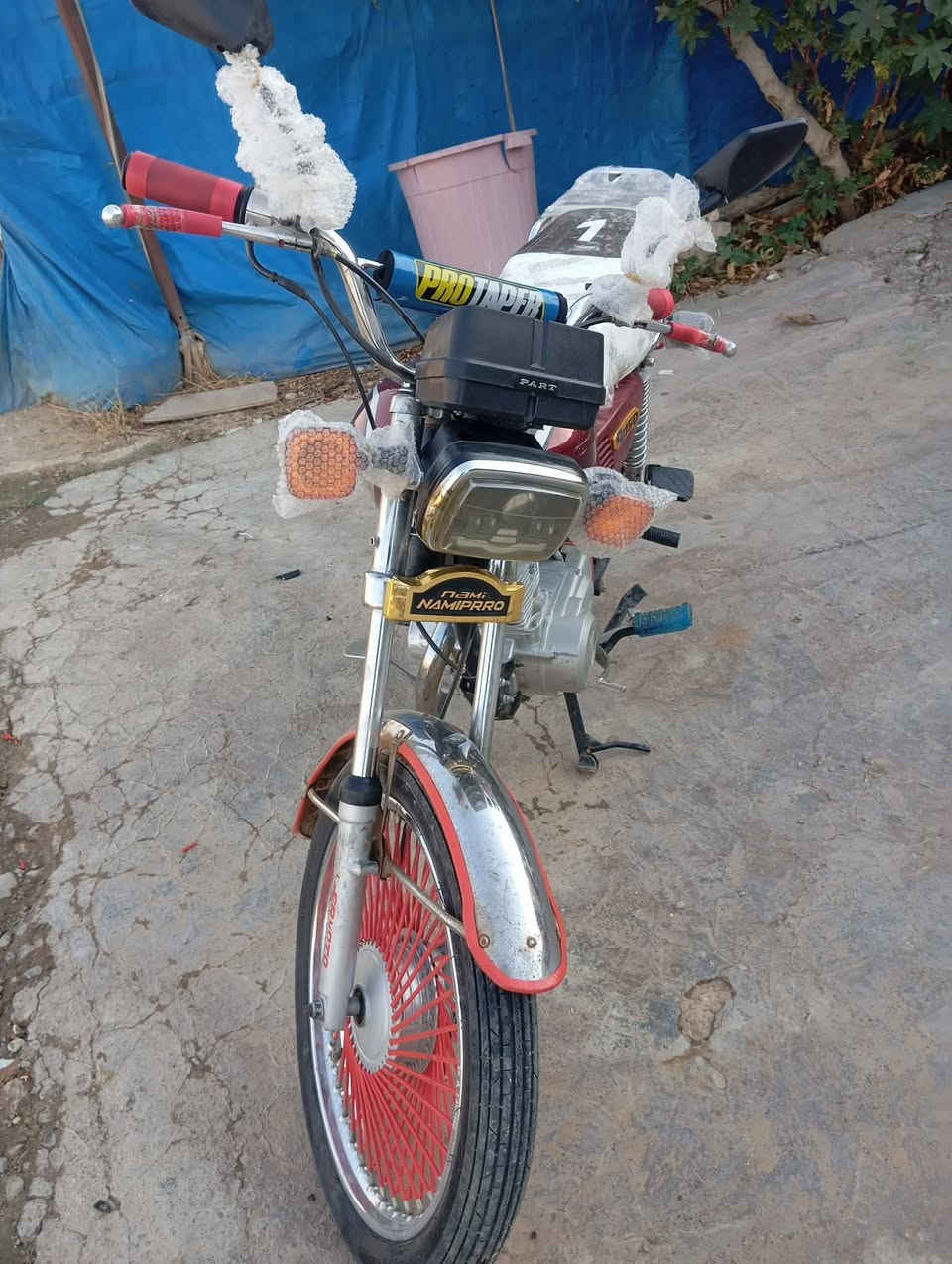 السلام عليكم للبيع نامي برو موديل 20 اوراق كهربيات كله شقاله دراجه كفاله عامه مابيه نقص لو برقي مكاني بين كلار وخانقين (صالح اغا )سعر 475 وبيه مجال شراي اتصل *********** او تعال خاص
