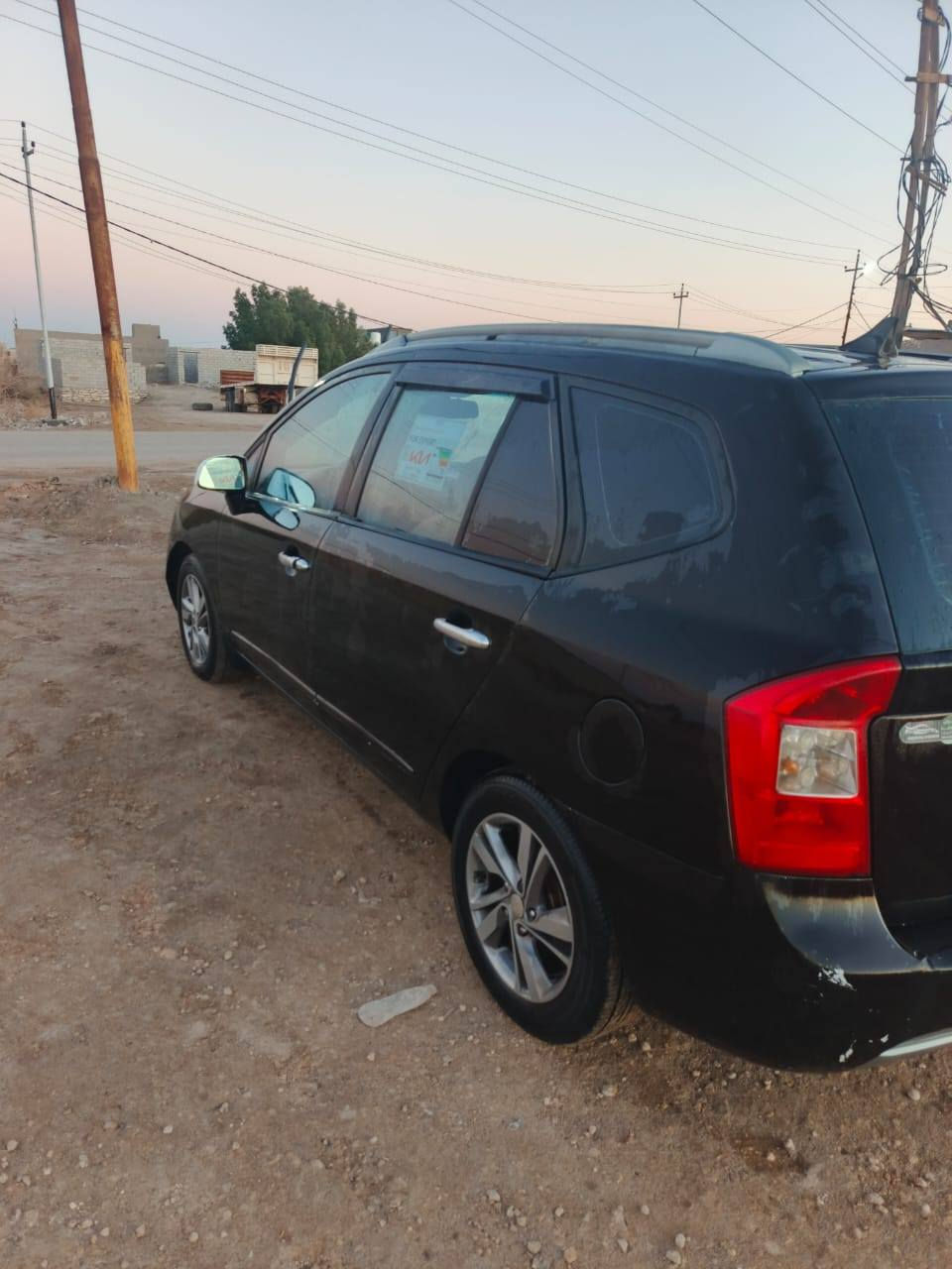 7راكب  سلام عليكم كيا راندو موديل 2007 6سلندر محرك 2700 رقم بغداد دولي بيه جاملق فقط بدون  مكان السياره السماوه    جديده السياره نضيفه كلش دواخل تبريد تخم تايرات مكينه كير كلهه شرط وجاهز للمداور سعرهه 85متوازي حيل على بيعتهه والشراي يشلع عيوني.  رجاٱ المو شراي لايتصل ولا يعلق السياره حيل نضيفه ماشيه 100.     *********** سياره جديده جديده
