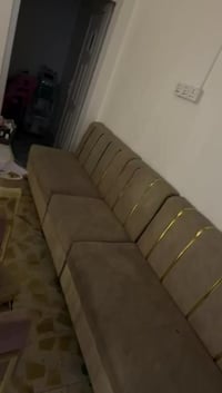 نص تخم • نضيف • صالون