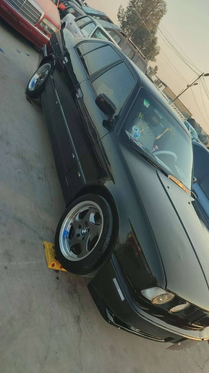 Bmw
مۆدێل ١٩٩١ 
ڕەقەم هەولێر
هەیکەلی ٥٢٠ هەمووی کراوەتەوە ٥٢٥
سلایت نیە
عامە لۆ جوانی
یەک جەمپی پشتی هەیە بەس ناوی نەگرتیە خەفیفە
١١وەرەقە غرامە لەپاش معامەلە دەگێڕیەوە
مەکینە سەقەڕە ٥٢٨
٤ جام کارەبایی 
لایتی پێشەوەی ئەڵقەیە
ویل ئێمی مۆدیل نوێ
وەکالەو بەناو کردن بەشەرت 
سیعری٧٠ معامەلەیەکی برایانە
0751 117 02 08 أربيل, العراق
