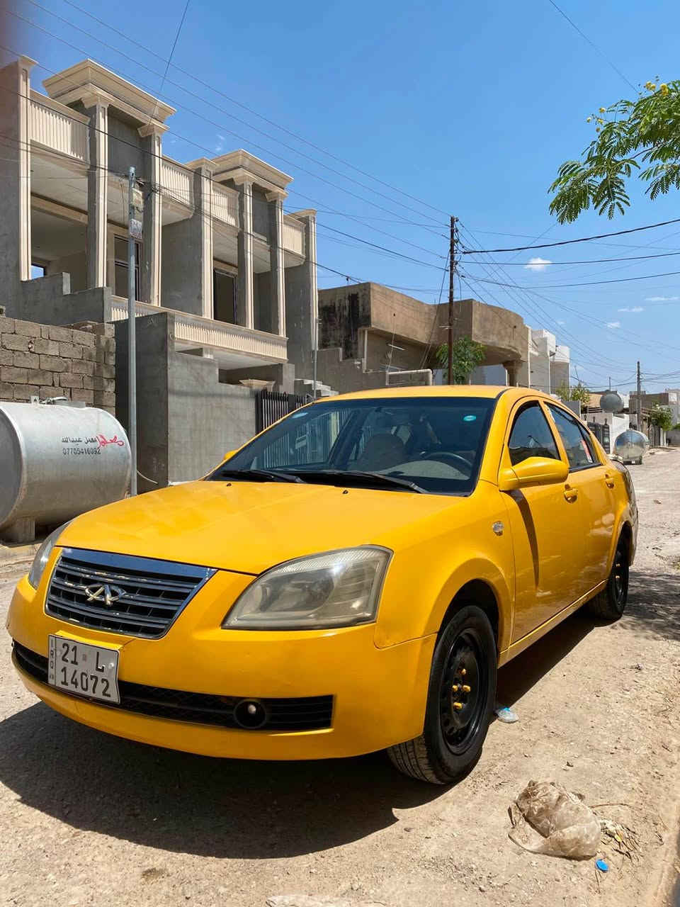 سلام عليكم 
سياره شيرى A5
موديل ٢٠١٣ 
سنويى لحد ٢٠٢٧ 
بي صبخ بس باب وره سياق 
٤ طيارات جديد 
تبريد و تدفيه ويا سلف 
طخم امامي و خلفي جديد 
كير بشرط 
محرك بشرط 
سياره حيل نضيف مآبي ربع مصرف 
سعر ٥٩$ بي مجال شويه 
عينوان كركوك شوراو 
رقم موبايل *********** كركوك, العراق
