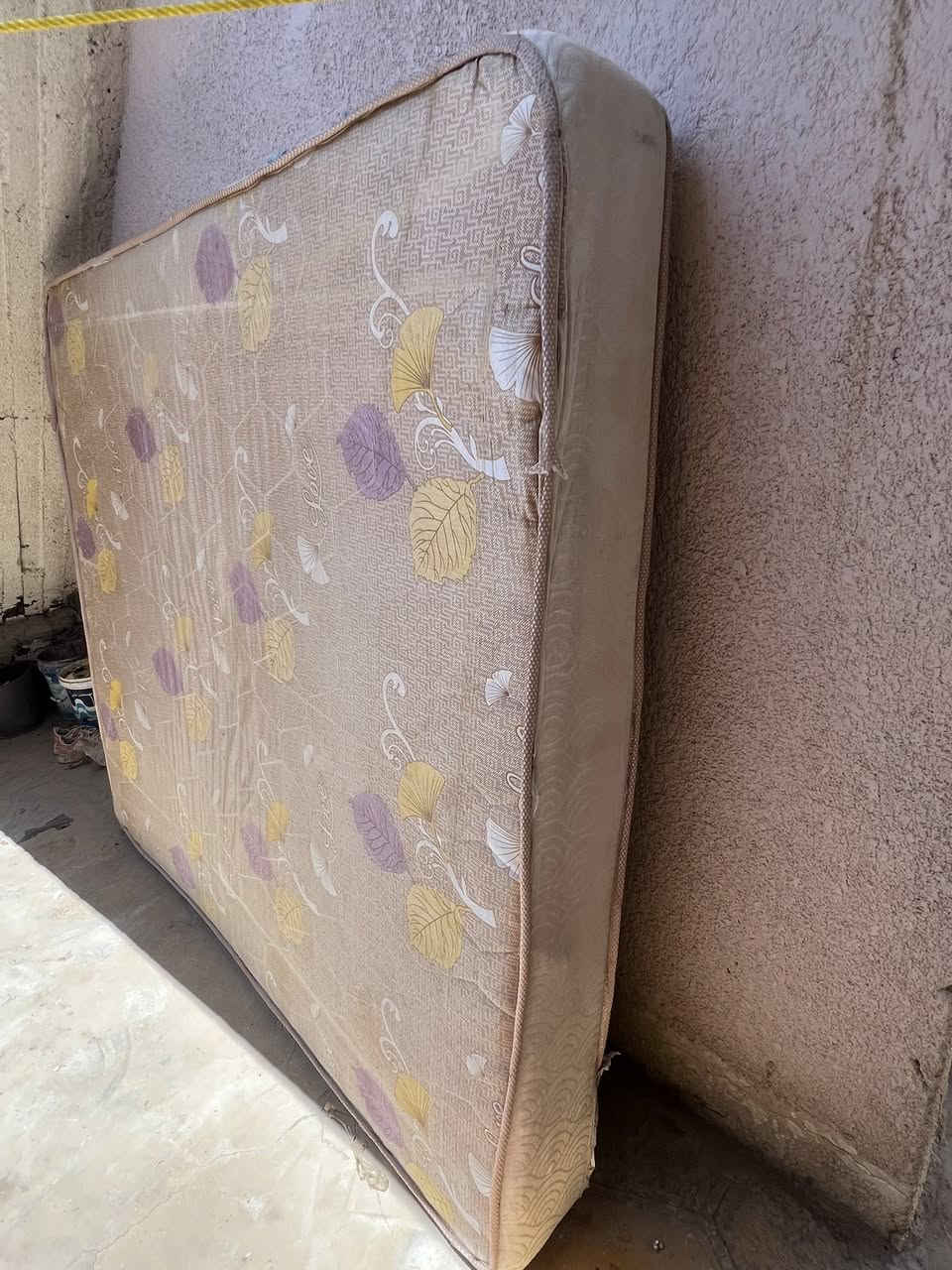 دوشك مال جربايه للبيع آخو الجديد نظيف كلش قيم وآخذ للاستفسار ***********
