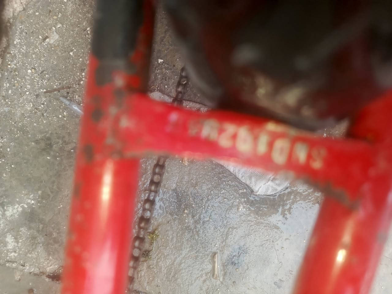 سلام عليكم اخواني بايسكل البيع حجم ٢٠ يحتاجله تأيرات وجوابه السعر ٢٥ قفل قفل مستعجل علابيعه عنواني الشعب حي البساتين الرقم الهاتف
***********
