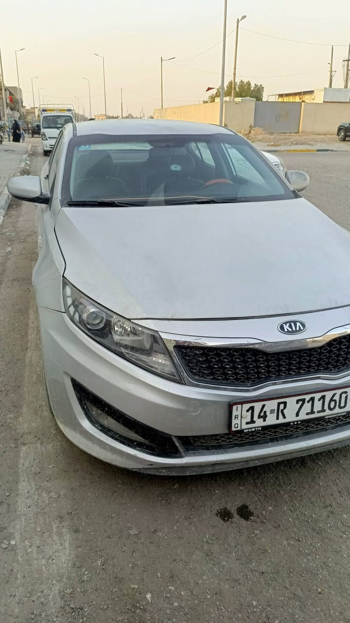 سلام وعليكم عمـي كي 5 وارد كوري والكوري ما مكفول من الصبغ هاي قسفه بصيطه بنيد طار عليهه كص جفيه ضربه قويه او عيب شرعي كلهن اكفلك بيهن محرك كير تبريد كفاله تدفئه ملغي مايشتغل بيهه ملحضات بلمحرك فقط يعني مثل رواجز بخاخات بلكات السعر 102 بيهه مجال قليل عنوان بصره ***********
