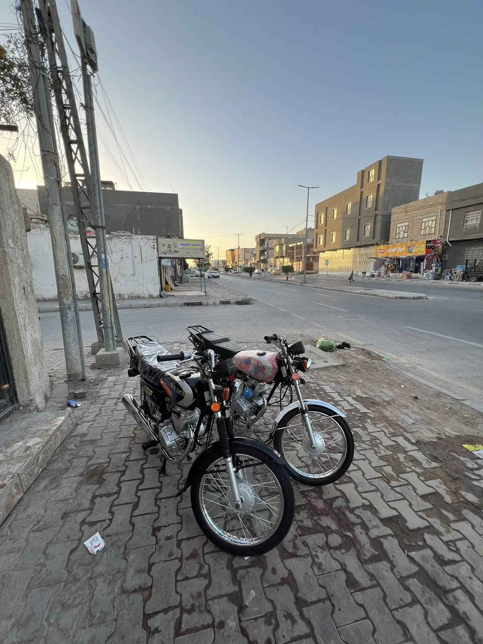 السلام عليكم نامه شلامجه مكينه وشاصي طبق الصل وحده ٢٢اوراق وثانيه ٢١ رقم مثنى مداور ثاني يوم *********** السماوه
