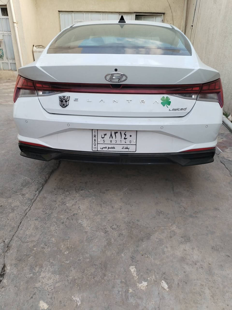 السلام عليكم النترا 2021 فول 1/1 لمتد اعلى فئه مكينه 2000c مكفوله  رقم بغداد معوقين باقيلهه شي قليل وتتحرر ماشيه 80 حادثهه موجود بالصور ربع بنيد وجاملغ والبيبان الخلفيه بيهم صبغ السياره ليبل واحد بدون تبديل  السعر 140$ وبيهه مجال بسيط مكان السياره بغداد جسر ديالى القديم للتواصل *********** بي واتساب ويرهم مراوس
