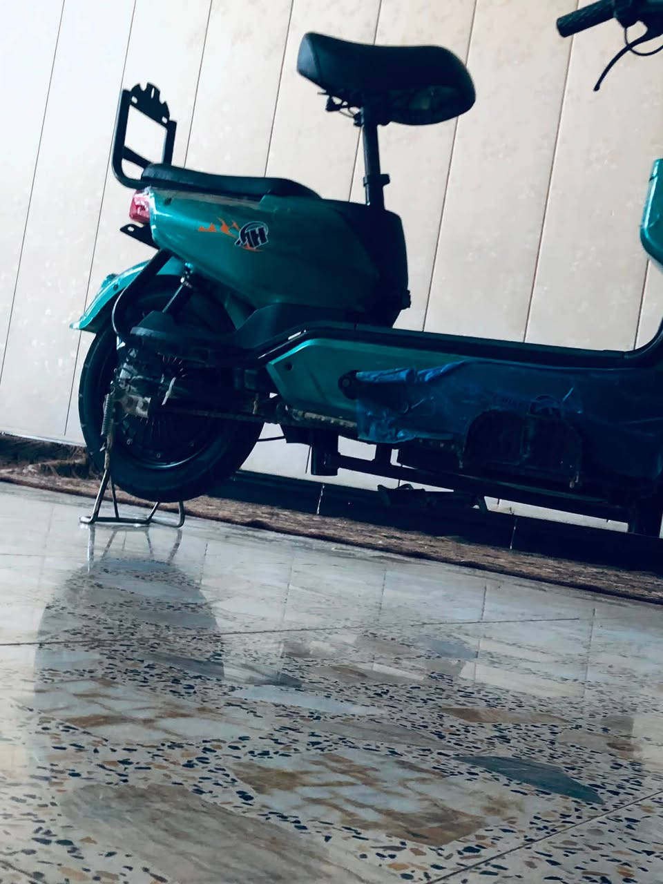 دراجه شحن للبيع 
حلوه ونضيفه ماا ماشيه
اربع بطاريات اشاير يمنه يسره
3سرع الون اخضر
التواير جوبلس 
الموديل2025 شهر 12
السعر 300 وبيهه مجال
المكان بغداد


**إذا كنت صاحب هذا الإعلان وتريد حذفه لأي سبب، رجاءا أرسل رسالة إلى الدعم الفني**