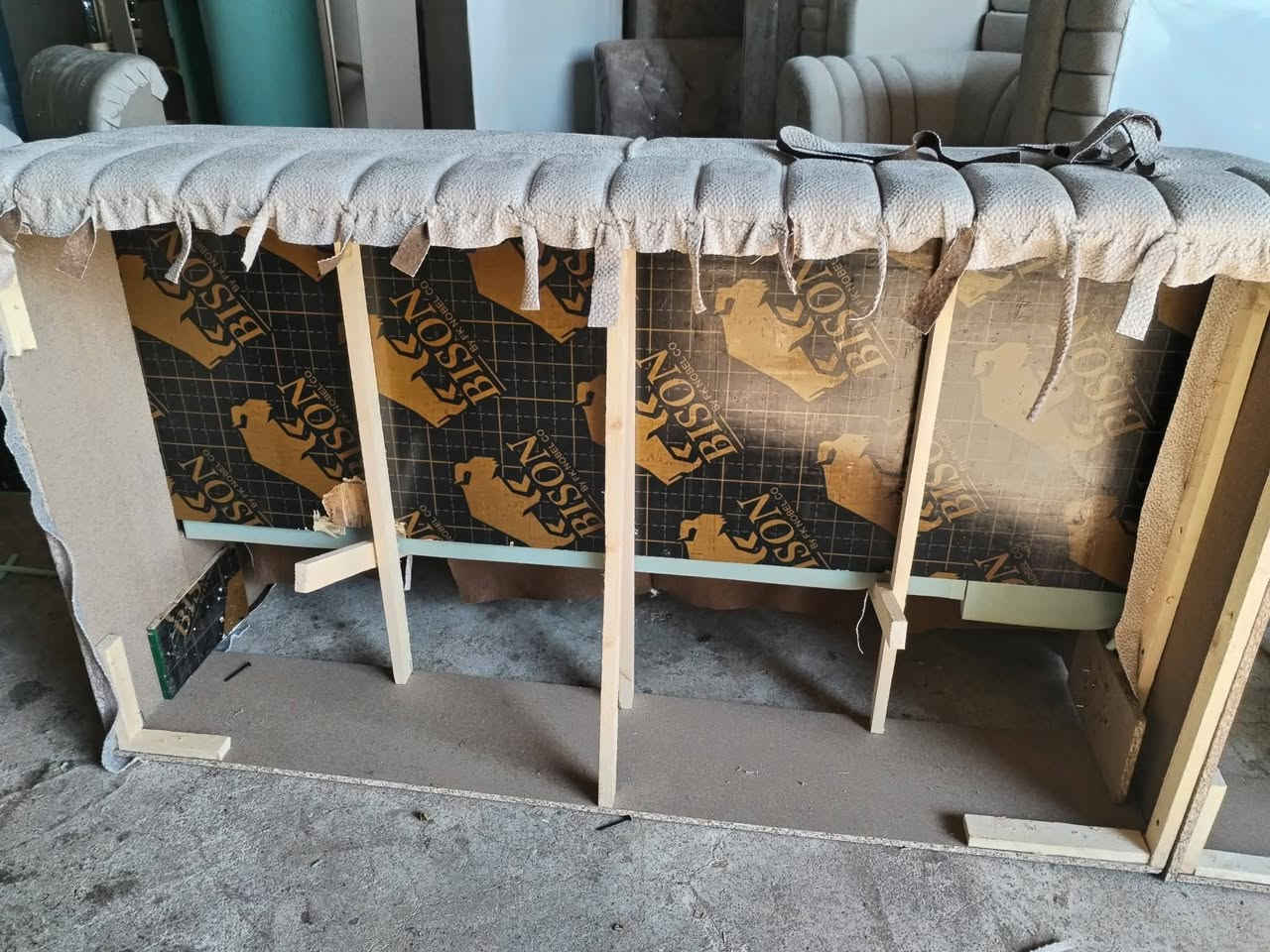 معرض تكريت الأثاث المنزلي للجمله والمفرد
تخفيضات مستمرة مع معرضنا معرض تكريت الأثاث المنزلي بسعر الجمله يوجد توصيل مجاني لبيت
تفصال حسب الطلب وحسب لمواصفات لمطلوبه اسفنج 10 سنتيم خشب بلوك اسود بلاويد 18 ملم جام روسي سفنج 10ضغط قماش تركي رجلين حديد ثقيل متوفر بعدتت الوان مختلفه أكثر من20 لون يوجد توصيل وتبديل المستعمل بالجديد وأخذ القياس مجاني متوفر سياره كادر خاص الأخذ القياس معرض تكريت الأثاث
ديونات جديد 11مقعد 7 متر 5قطع 
 ضمان العمل 5سنه وصل وختم بأاسم المعرض يتوفر انواع مختلفه أكثر من١٠انواع للحجز والاستفسار الاتصال بالأرقام التاليه #معرض تكريت للاثاث المستعمل ول جديد
عروض وتخفيضات شهر رمضان المبارك اعاده الله علينا وعليكم بالخير
العنوان تكريت الزهور  للاستفسار الاتصال
*********** وتساب واتصال
*********** تصال وتساب
