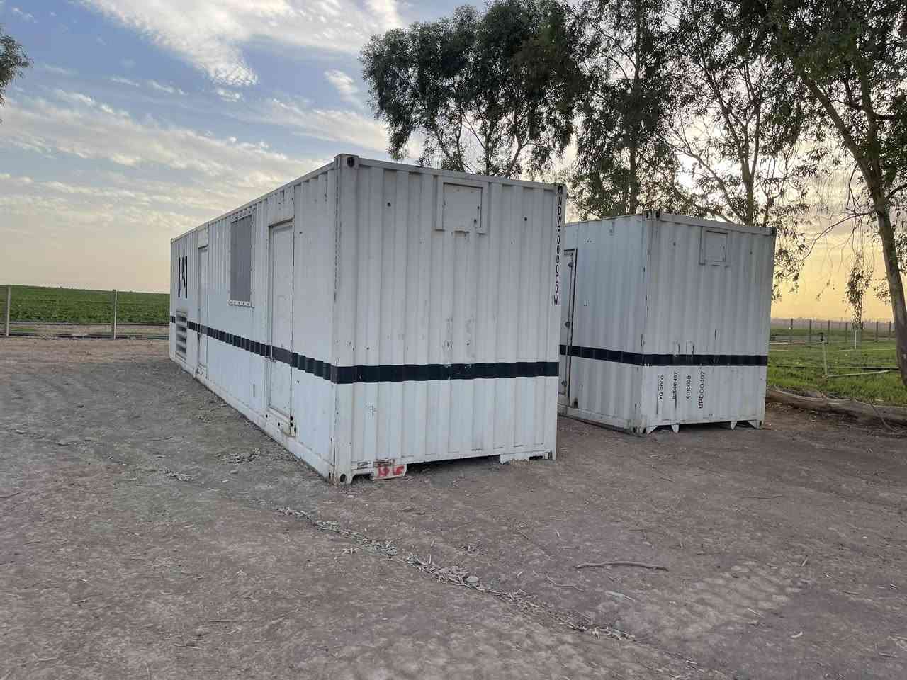 موليدة كتر بلر ٣٥١٦
موديل٢٠١٣ 
ماشية ٦٠٠٠ 
*********** 
مكن اربيل
