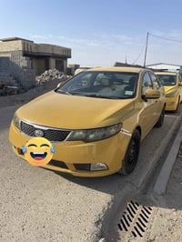 كيا فورتي موديل ٢٠١٣ ضررها من امريكى باب الصدر تبديل وهنا بالعراق بيها...