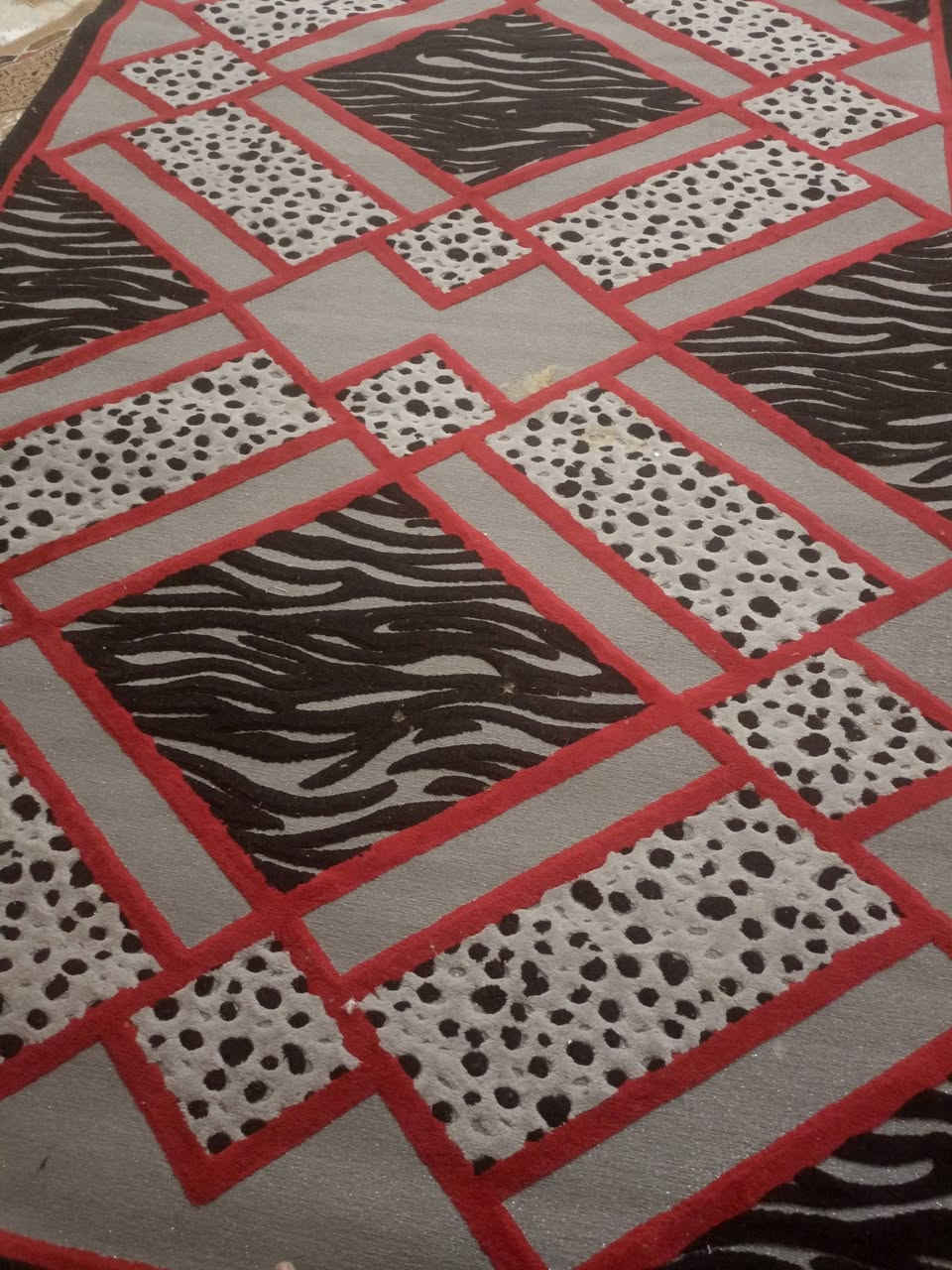 زوالي تركي للبيع الاحمر العرض ٣وطول ٤ب٤٠بيها مجال زوالي طول ٤والعرض متر ب٣٥بيهن مجال زوليه ٣ف٢٥٠٠ ٤٠


**إذا كنت صاحب هذا الإعلان وتريد حذفه لأي سبب، رجاءا أرسل رسالة إلى الدعم الفني**