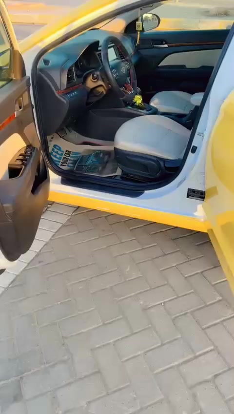 السلام عليكم انترة 2020 للبيع حادث تبديل بابين معمرات نفسهن بدون ايرباك سيارة جديدة بمعنى الكلمة كير ate جديد كير ومكينة مكفولات السعر 135 العنوان المدينة غير متواجد عل فيس  بس اتصال     ***********مكلف بل النشر
