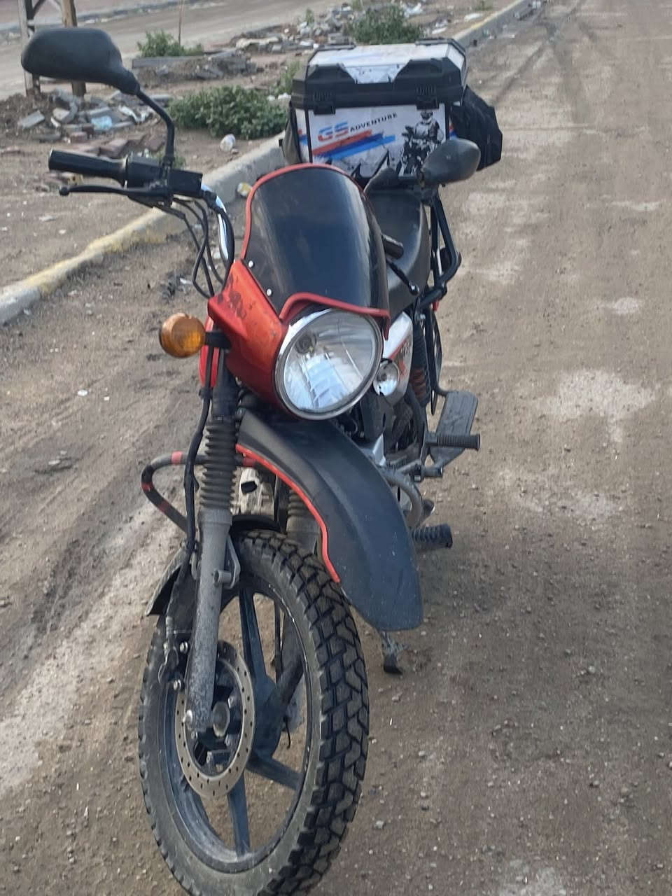 بوكسر جبلي 2021 مرقم ديالى سكني بغداد حاليا شهداء سيدية 
الدراجة فول كلج جديد شركة مبدل فقط بوشة وبستم 
حاليا نقصها گير فقط سعرة 40 بس شغل ايدة شكد ياخذ مادري كاملة مابيها لحيم 
السعر المطلوب 2 مليون  وبيها مجال للشراي 
راسلني هنا ع ماسنجر 
او واتساب ***********
