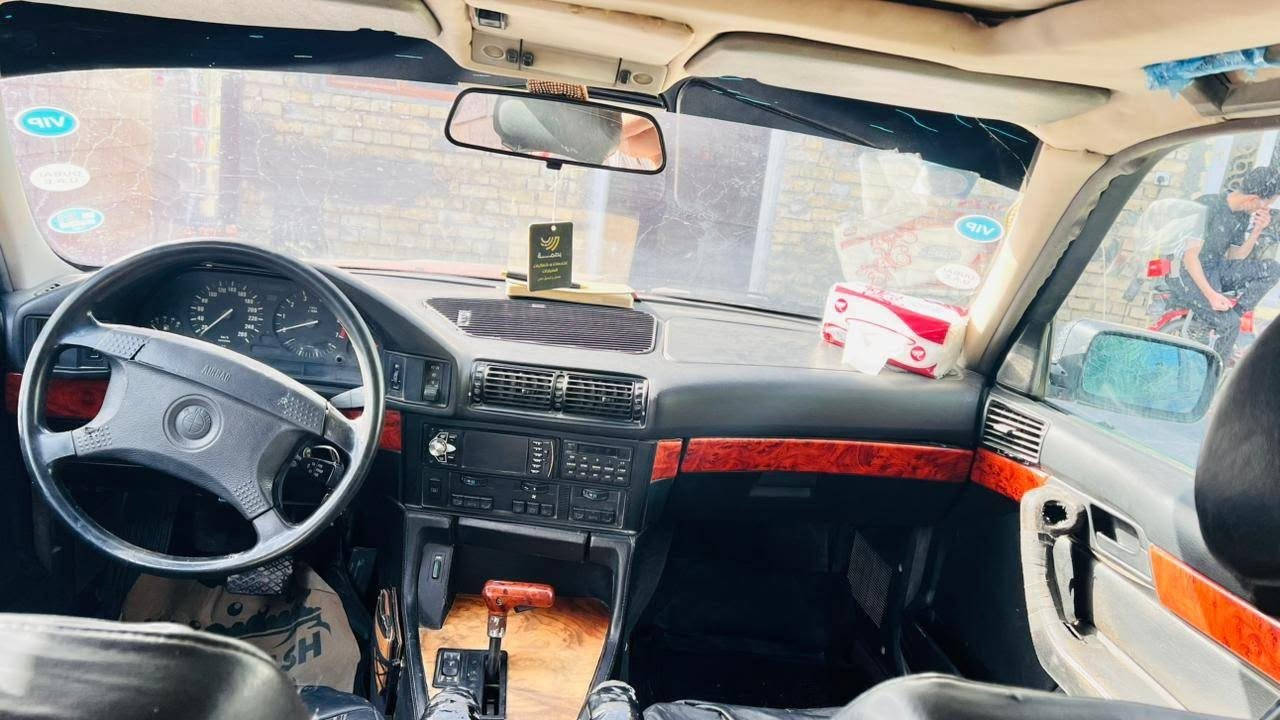 للبيع بي ام دبليو
حجم 535 مفتوح 
موديل 1990
سنويه لل30
دبل ايرباك 
كشنات كهرباء 
التبريد ناقصه كمبريسر فقط 
باقي التفاصيل  ***********
