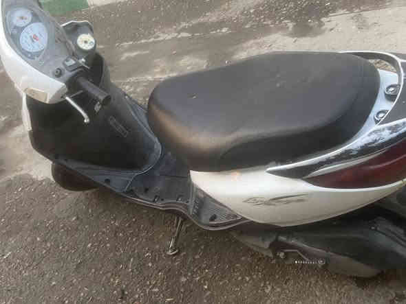 سلام عليكم دراجه نضيفه عوزه بس تجفيت  سعره 250دراجه نضيفه  المكان الدورة الرقم ***********
