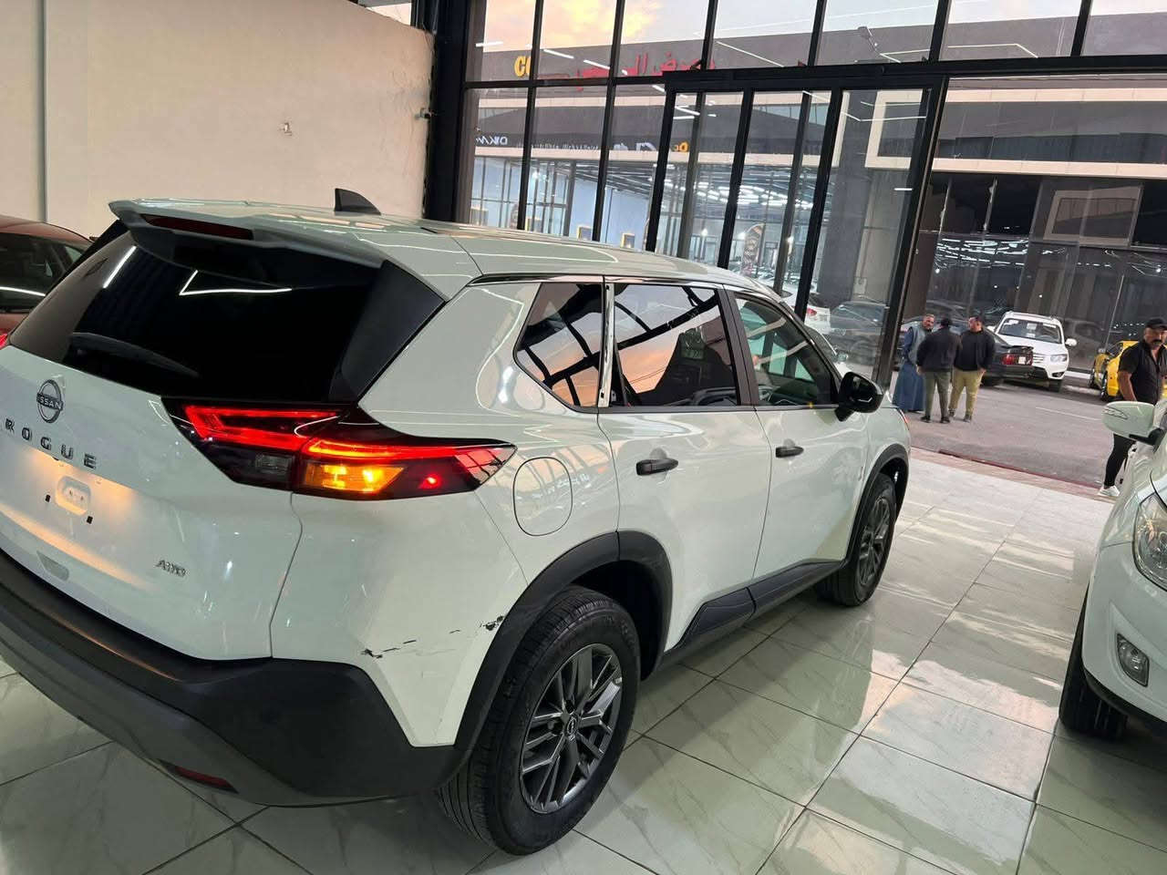 السلام عليكم
نيسان روج 2023 للبيع او مرواس  
دخول جديد ماشية 40 الف
السيارة بدون ايرباك 
كير طيارة
رادار امامي
رادارات جانبية
نقط عمياء
كامرة
حساسات امامي وخلفي
انارة ترحيب
تحكم ستيرن
تثبيت سرعة
لايت زينون
محرك 3 تيربو1500
السيارة منفيست باسمي تترقم جميع المحافظات ماعدا الإقليم 
#ملاحظه_يرهم مراوس حسب القناعة 
#حادثها موجد بالصور بدون تبديل بدون صبغ بدون دواخل

للاستفسار رقم الهاتف
***********
 
مكان السيارة صلاح الدين الشرقاط
