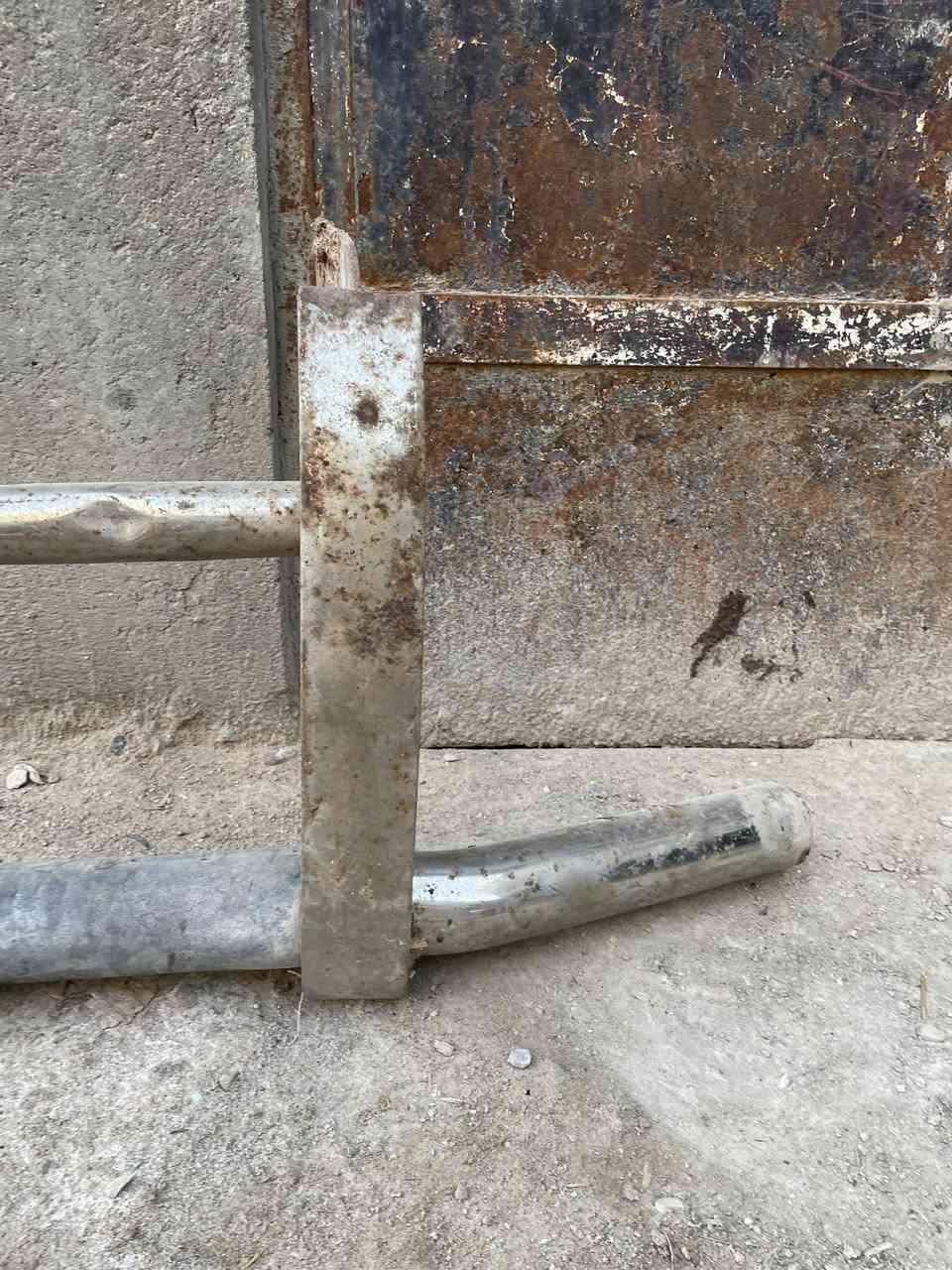 درع بريجو امامي وخلفي للبيع البصره ابو الخصيب ***********
