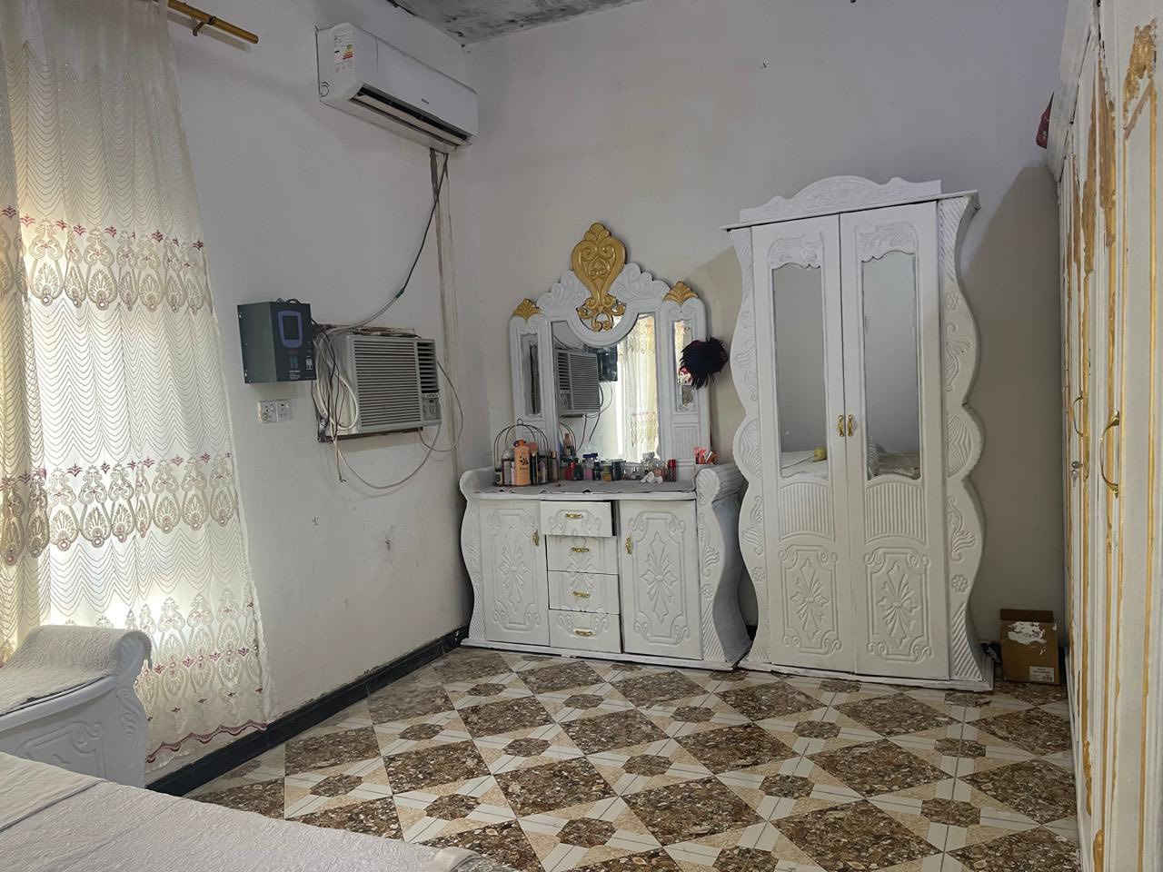 السلام عليكم عندي هاي غرفه نضيفه للبيع بسعر مناسب الشراي يدخل خاص مكاني الخضر


**إذا كنت صاحب هذا الإعلان وتريد حذفه لأي سبب، رجاءا أرسل رسالة إلى الدعم الفني**