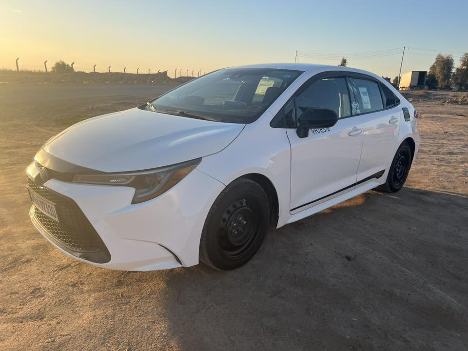 كورلا 20 LE بيها جاملغ خلفي صبغ فقط بدون اي داخل بدون ايرباك سنويه رقم جديد ب اسمي كامله من كلشي م ذب عليها دينار ب 138 و بيها مجال ‭0772 691 7871‬
