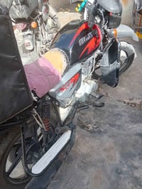 حبايب دراجه بوكسر مديل و21نازله بل 22رداجه نضيفه بيها  خير من الله الس...