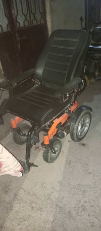 عربانه معاقين جيدة جدا للبيع 325الشراي يتصل 07725237862