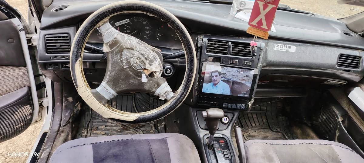 السلام عليكم مكلف بل نشر
سياره للبيع كورلا فرخ بطه موديل 93 مكفوله كفله عمه وضع شركه 
محرك 18
كير محرك شرط 
مابيها صبغ شرط 
رقم مسطرة  نينوئ 
سنويه اليه 2030
تشغيل عن بعد +تشغيل بصمه 
السعر 65
الاستفسار اتصل عل رقم ***********
