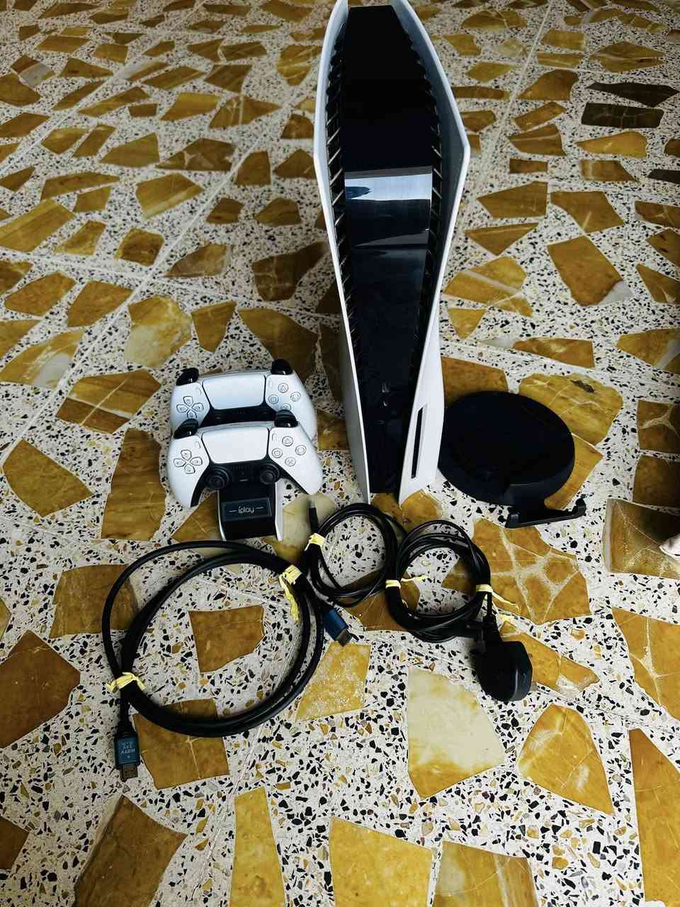 بلي فايف 5 للبيع مع كامل ملحقاته استخدام قبل على الفحص تجي تفص قبل لاتاخذة
السعر 600 وبي مجال بسيط


**إذا كنت صاحب هذا الإعلان وتريد حذفه لأي سبب، رجاءا أرسل رسالة إلى الدعم الفني**