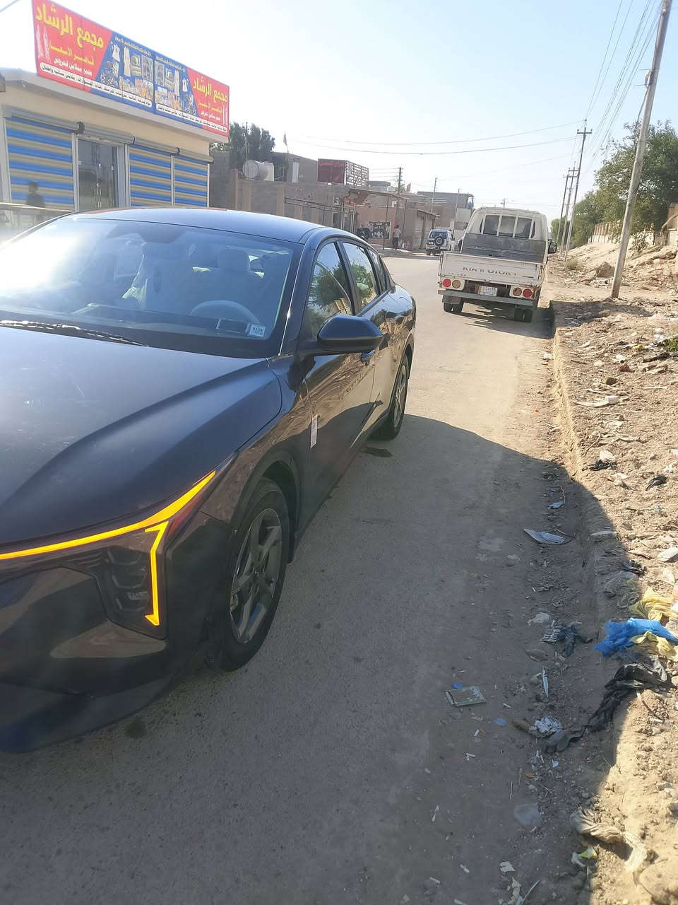 السلام عليكم كي فور موديل 25 ماشيه 6الف 
قطعه وحده تبديل فقط جاملقه أمامي بدون دواخل بدون ايربك رقم بغداد بسمي  سعر 173 رقم لهاتف
***********
