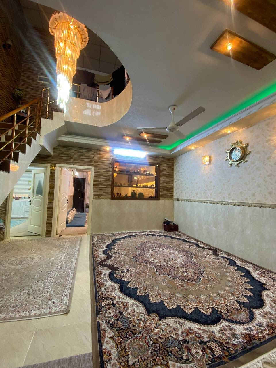 🔸سند طابو يتسجل بإسم اي عراقي
📍أربيل-بيت للبيع 5حساروك 
➖مساحة 175M طابقين 
يتكون⤵️
➖4غرف نوم 
➖استقبال
➖صاله
➖مطبخ
➖مجموعه صحيات
➖كراج

🙋🏼‍♂️-شيروان_للعقارات
☎️📞 للاستفسار والتفاصيل:

***********(واتساب-اتصال)
***********(واتساب-اتصال)
***********(واتساب-اتصال)
————-⸻
🔹 إذا لم يكن هذا العقار مناسب لرغبتكم أو امكانيتكم ، زوروا قناتنا على التلكرام وتصفحوا مئات العروض الأخرى
https://t.me/erbilSh88 👈🏻 سعر هنا
#شيروان_للعقارات

سعر ١٠ دفاتر
