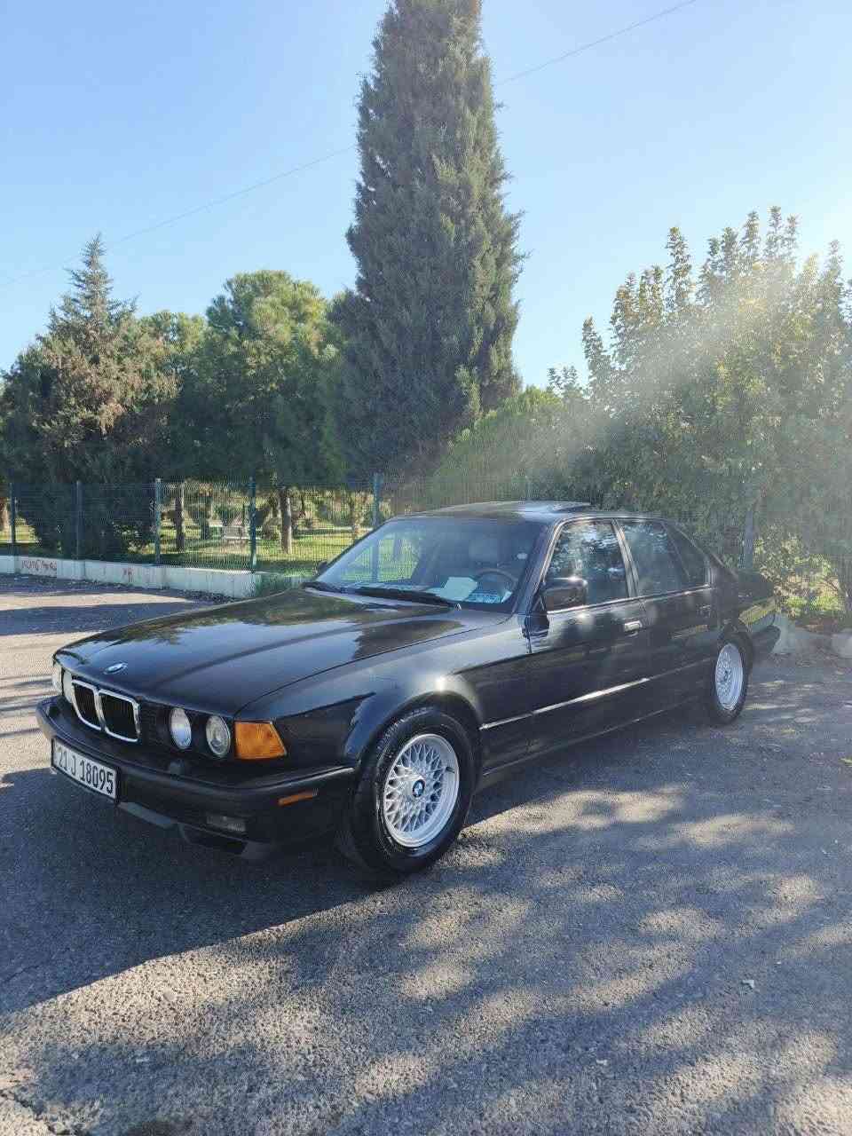 740 بيلاد
فول فول 
1992 
كلشي بشرط كلشي 
وة سيارة فول فول برمجة 
يعني القوة ماشاءالله 
سقف فتحة 
5بردات 
تلفون 
سيدي بوكس 
كشنات ورة وة كدام كهرباي 
كليشي جاهز كل شي ماشاءالله  
رايدها ٨٣بيها مجال بةصيط 
5وراق غرامة اكوو عليها ارجعلك بعد معاملاء
بةس الي موو شراي  امانة لا تعب نفسك وة لا تعبني هم 
سيارة ما جان احلا من صورة لا تاغذا
رقم واتساب***********

سلاو هاوریێان  
Bmw740 
1992
فول فول  
سلایت ٥پەردە 
تەلەفۆن 
سیدی بۆکس 
٤جام کارەبای 
تەبرید  کوشین جلد 
کوشین پیشو پشتی کارە بای  هەموی ئیش دەکات 
 سبوغ عام بۆ جوانی  
سەێارە کە لە قوەتی خۆی زۆر بێزارە 
٥ وەرەقەش غەرامەی لە سەر  دوای  مامەلە دەی  گەرین مەوە  سعری٨٣ کەمیک مامەلە

***********شوین هەولیر
