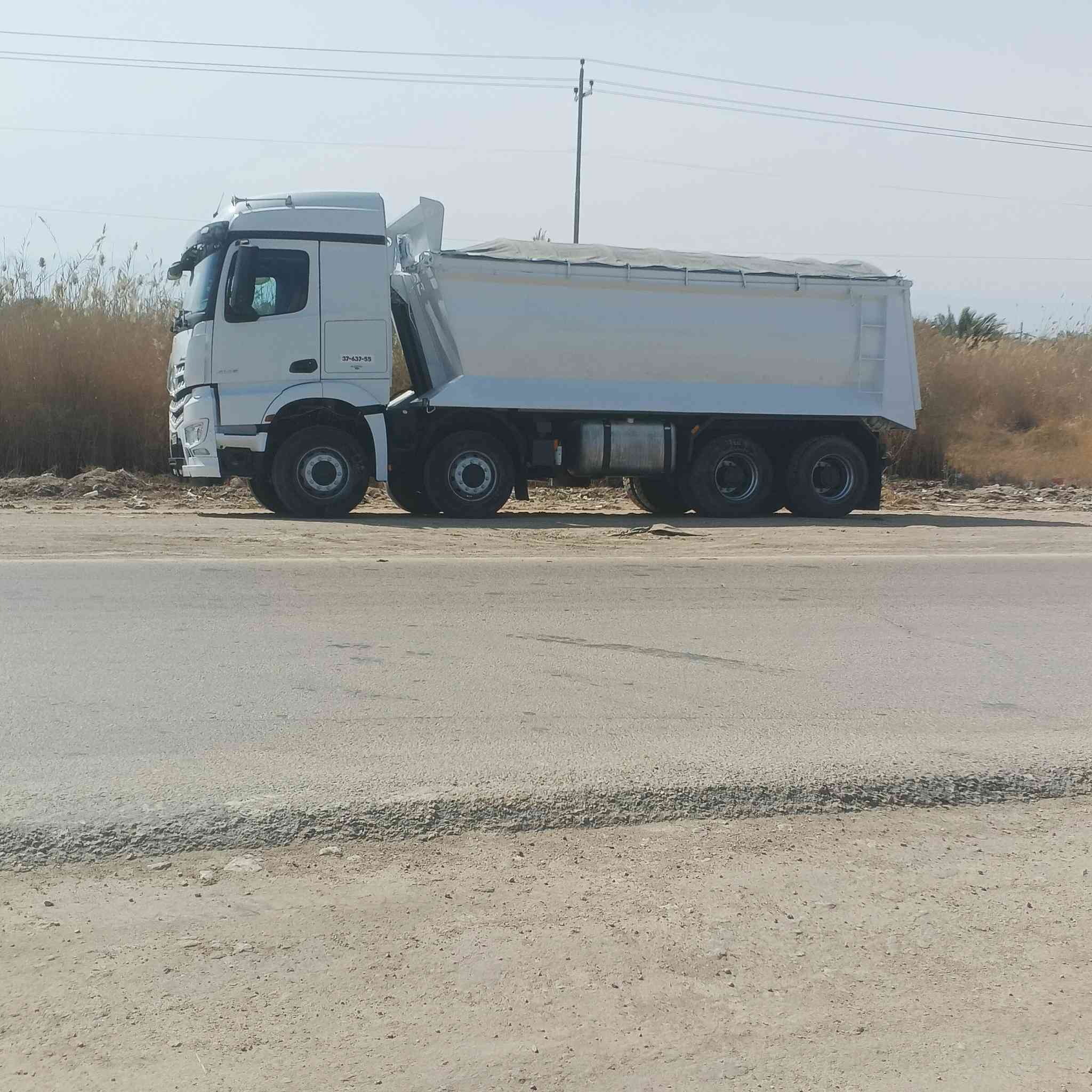 سيارة للبيع وحش موديل 2017فول مواصفات قاطرة أو مقطورة ثلاثة لوحات الحجم 48/ 41 بسمي تحويل ثاني يوم امداور *********** عربانة زيرو ثلاثة دناكير
