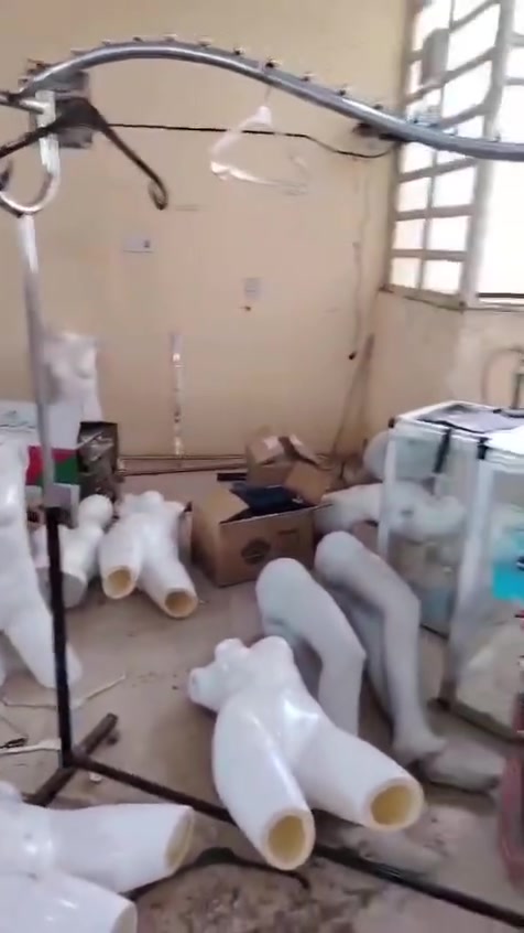 غراض محل للبيع
واكو ملكانات كامله ومال قميص  وتعاليك أشكال اكو ميوز


**إذا كنت صاحب هذا الإعلان وتريد حذفه لأي سبب، رجاءا أرسل رسالة إلى الدعم الفني**