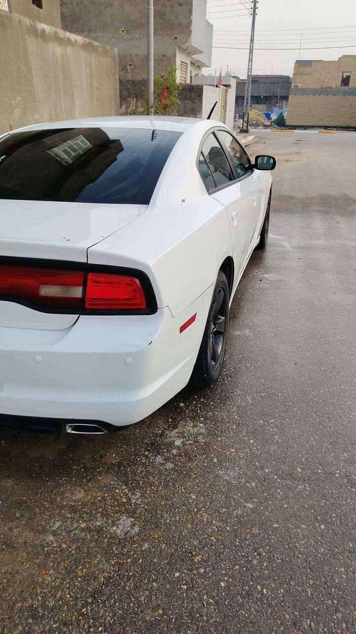 السلام عليكم 
شارجر 2013
كصة بجم 
السعر 65او بيه مجال 
***********
***********
