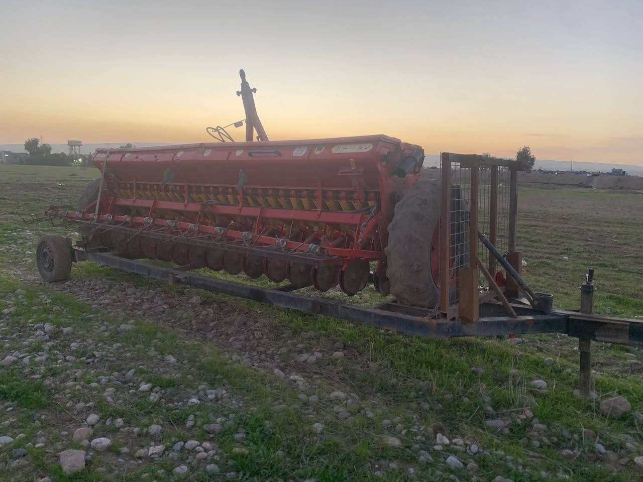 ئەم تابیعەیە بو فروشتن بەعربەنەوە خاس تابیعو بوریە 28سیرەئوزدیمانەهەمو جیک بەشرتە بەشرتی عەیارو توکردنە 
توشمان بیکردەوە مودیل 2021لحمی نیە سعر49 مجالی برایانی تیە
شوین پردی
رەقم ***********
