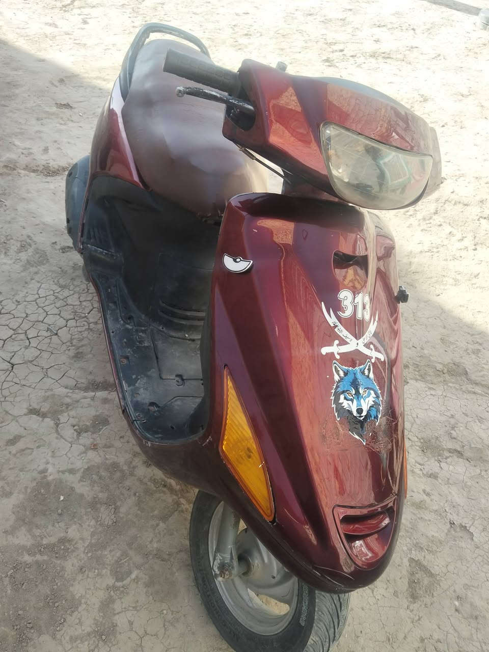 فراشة للبيع كاملة ما ناقصه شي رقم راعيه ***********
