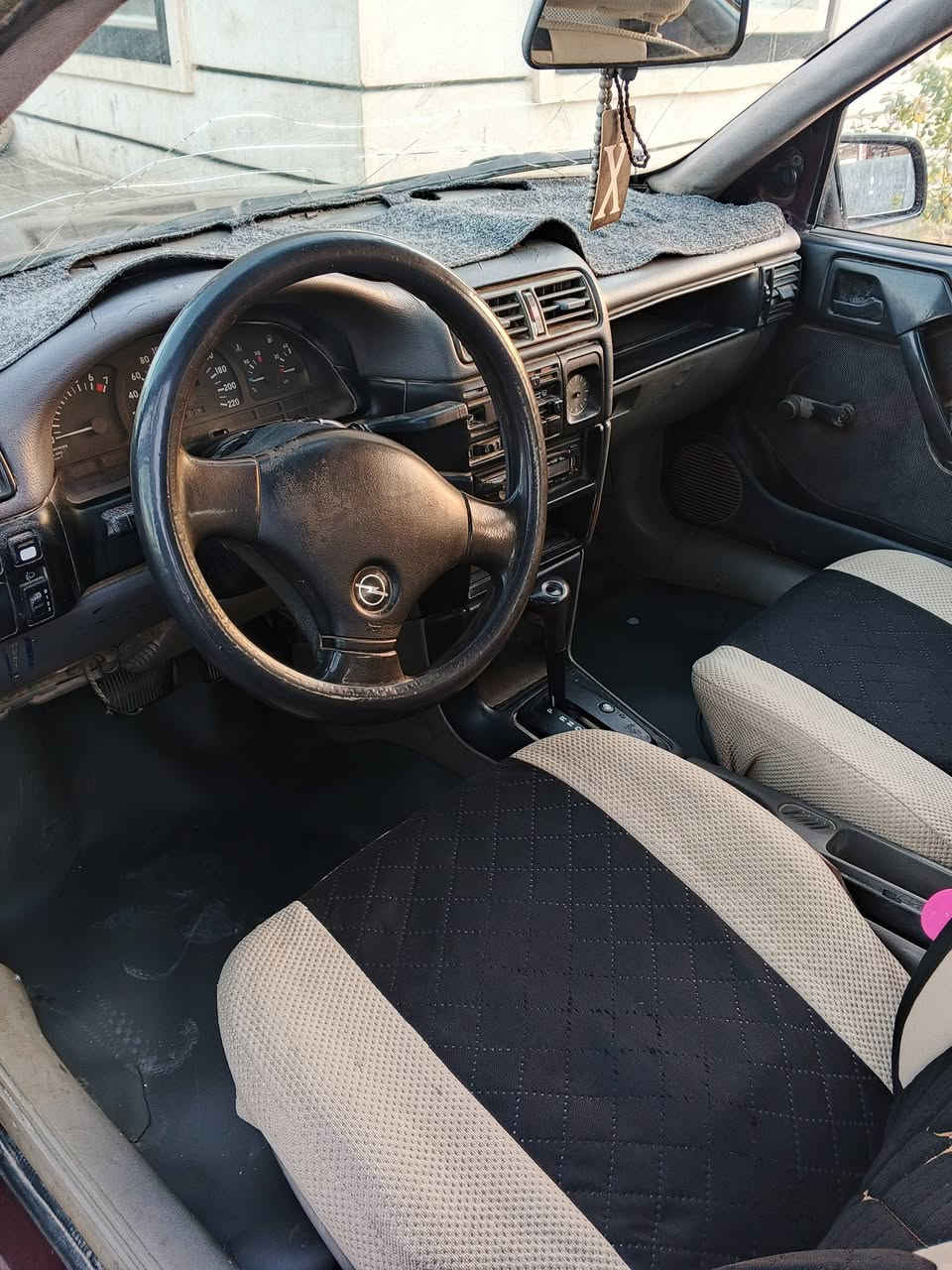 فكترا موديل 91رقم انبار مشروع وطني اوتماتيك بلادي صبغ الجماليه فقط كير محرك مكفولات  صدر امامي خلفي جديد غرفه حلوه السعر 30وبيه مجال قليل مكان السياره الفلوجه الكرمه ***********
