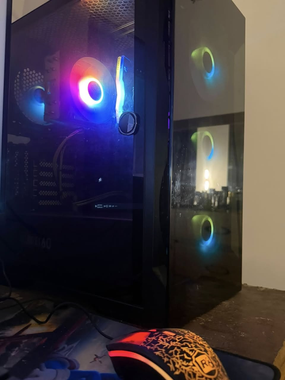 السلام عليكم شباب حاسبة للبيع نظيفة كلش وقليل استخدمتها
Gpu i5 13400f
Color deepcool ag400
Gpu Asus rtx 4060ti 
M.b Asus B760m
Ram Tforce 16 (2*8)g 3600mhz rgb
M.2 Bullet 1000g 
Psu 600w
Case 4 fan
Monitor 
Lg Ultra Geer gaming
165hz up to 180hz
Ips
2k 1440
27
Free Sync
UPS اون لاين
كيبورد 
ماوس 
سماعات 
كراتين التجميعة موجودة
السعر مليون و 650 وبيها مجال للشراي 
 رقمي ***********
