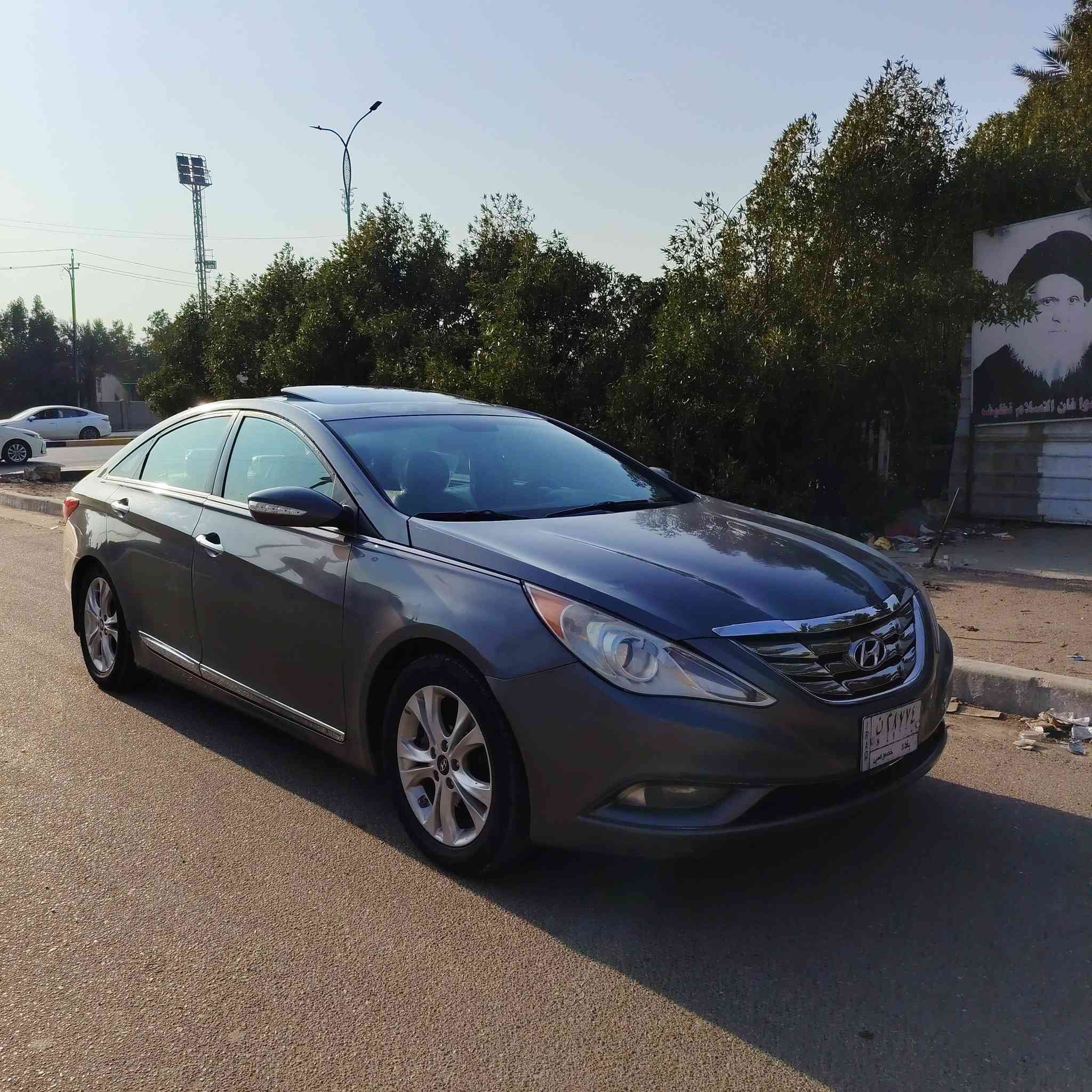 سلام عليكم سوناتا مديل 13 كلين
وارد امريكي فول مواصفات لمتد مكينه 2400
فتحه بصمه كشنات كهرباء جلد وتبريد وتتفئه
يدات كروم تبريد منفصل تبريد خلفي
ماشيه 130الف  مكينه مامفتوحه كير ممفتوح
مكينة كير حداديه فوال سياره جديده استخدم شخصي
عنواني بغداد الامين السعر 105$ 
***********
