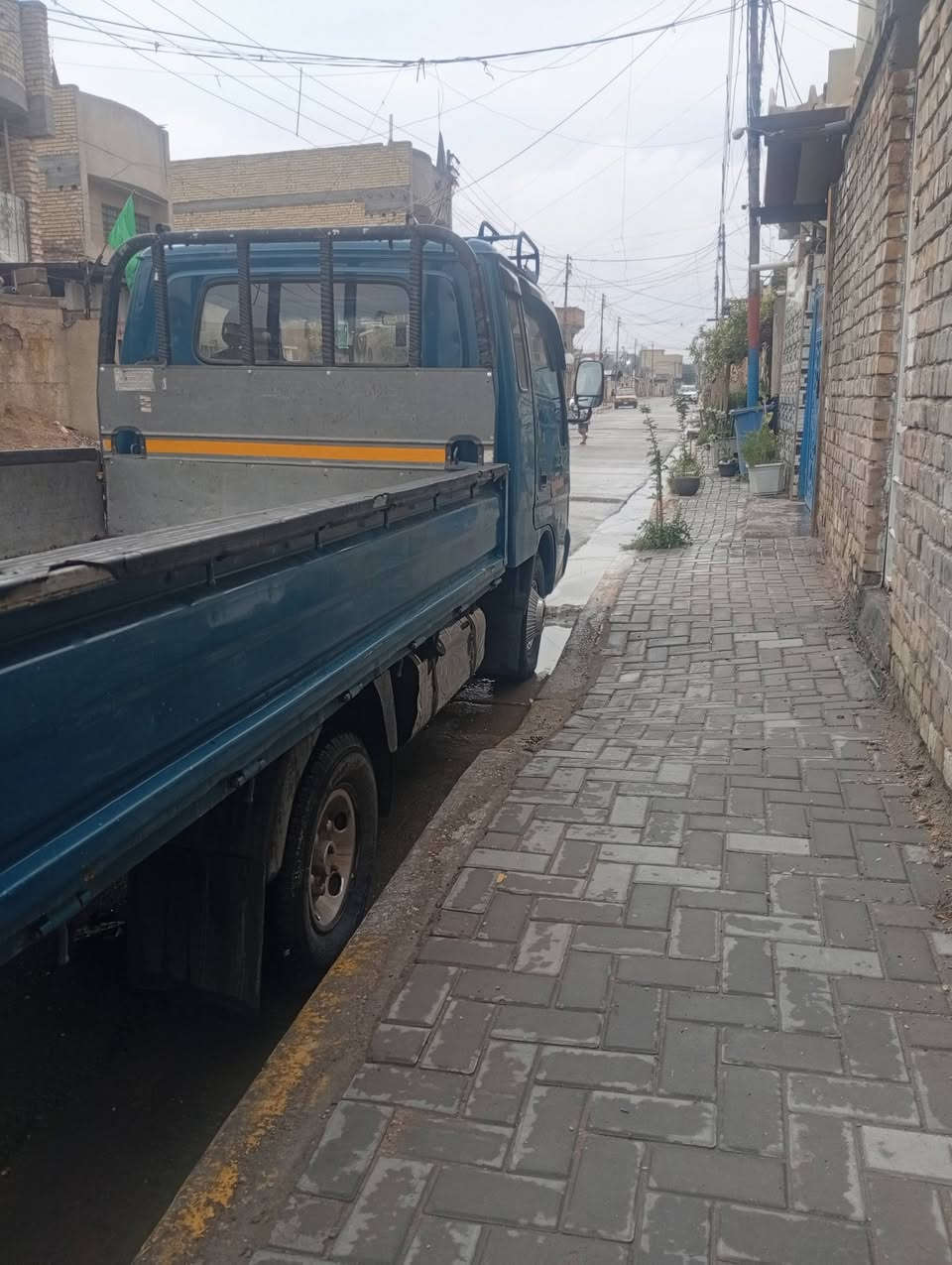 السلام عليكم كيا حمل للبيع ام عيون رقم بغداد مشروع وطني سنويه ل  2029 موديل 2002 سياره مكينه وگير واكسل وحداديه وكهربائيات وتخم تاير وشاصي كفاله عامه وصبغ قليل جدأ وترايك وين ما يعجبك عنوان بغداد الشماعية والسعر على هذا الرقم ***********
