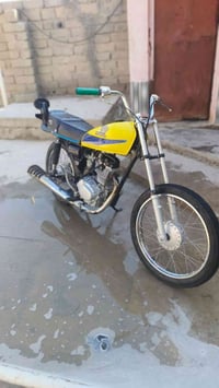 دراجه للبيع مستعجل عله بيعتها اوراق السعر450قفل07719855038