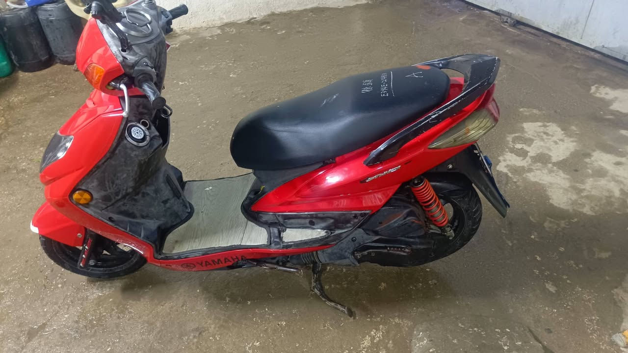 السلام عليكم دراجه سكنس كوري كابريتر بلادي المكينه ممفتوحه مكفوله كفاله عامه تجي تاخذها من باب البيت مكاني بغداد الغزاليه الرقم *********** رقمي للتصال *********** الواتساب فقط
