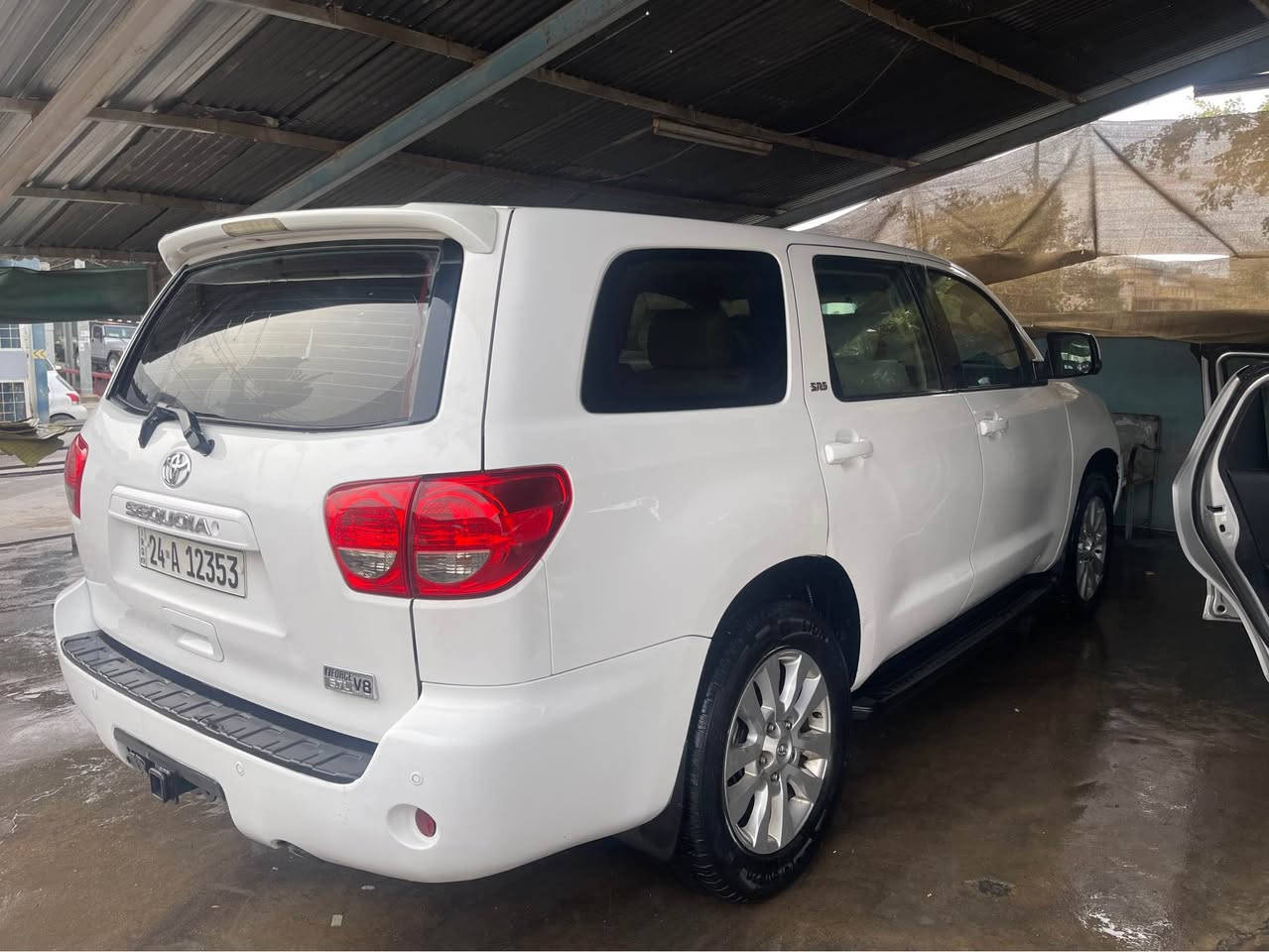 سيكويا موديل 2011بي سبوخ جي جي سارده كوتو ته حديلي هه يه  سه ياره زورر خاوينه سحري 185وه ره قه  *********** أربيل, العراق
