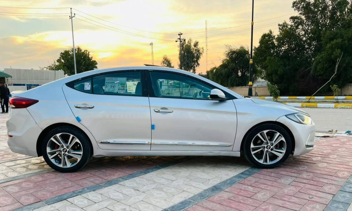 سلام عليكم لبيع انتره موديل 2018 حره تحويل ثاني يوم رقم ذي قار سياره بيه حادث بنيد تبديل باقي كفاله كامه فول مواصفات شاشه كأمره تحكمات بصمه أشاير بل مري بلاجكتر حاجب عله الايت السياره جديد و جاهزه الأخير كير و محرك وحداده تخم تاير تبريد مكان السياره ناصريه السعر 128 وبيها مجال الاستفسار ***********
