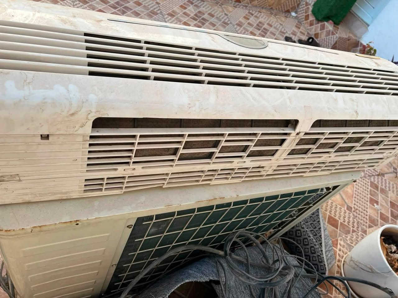 السلام عليكم اخوان عندي سبلت 2طن نضيف تاخد شرط شغل انطيك ضمان جنرال كولت مكاني حي البدر
***********
*********** بي واتساب هم اتصال مفتوح
