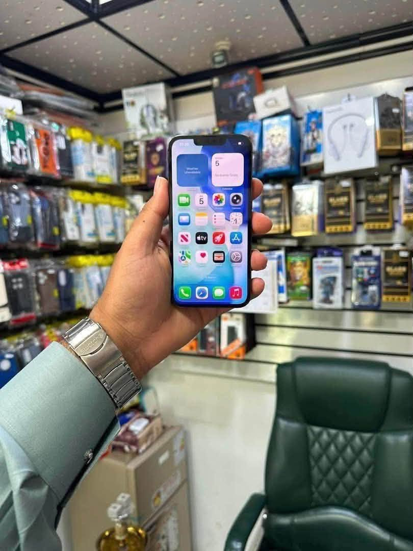 للبيع فقط
جهاز نظيف وشرط ما مفتوح وحاسبة نورمال بدون غراض 

 ذاكرة 128 

بطارية 97‎%‎

تك سيم 

نموذج M

شراي تعال خاص او اتصل 

***********

***********

سعرو 550
