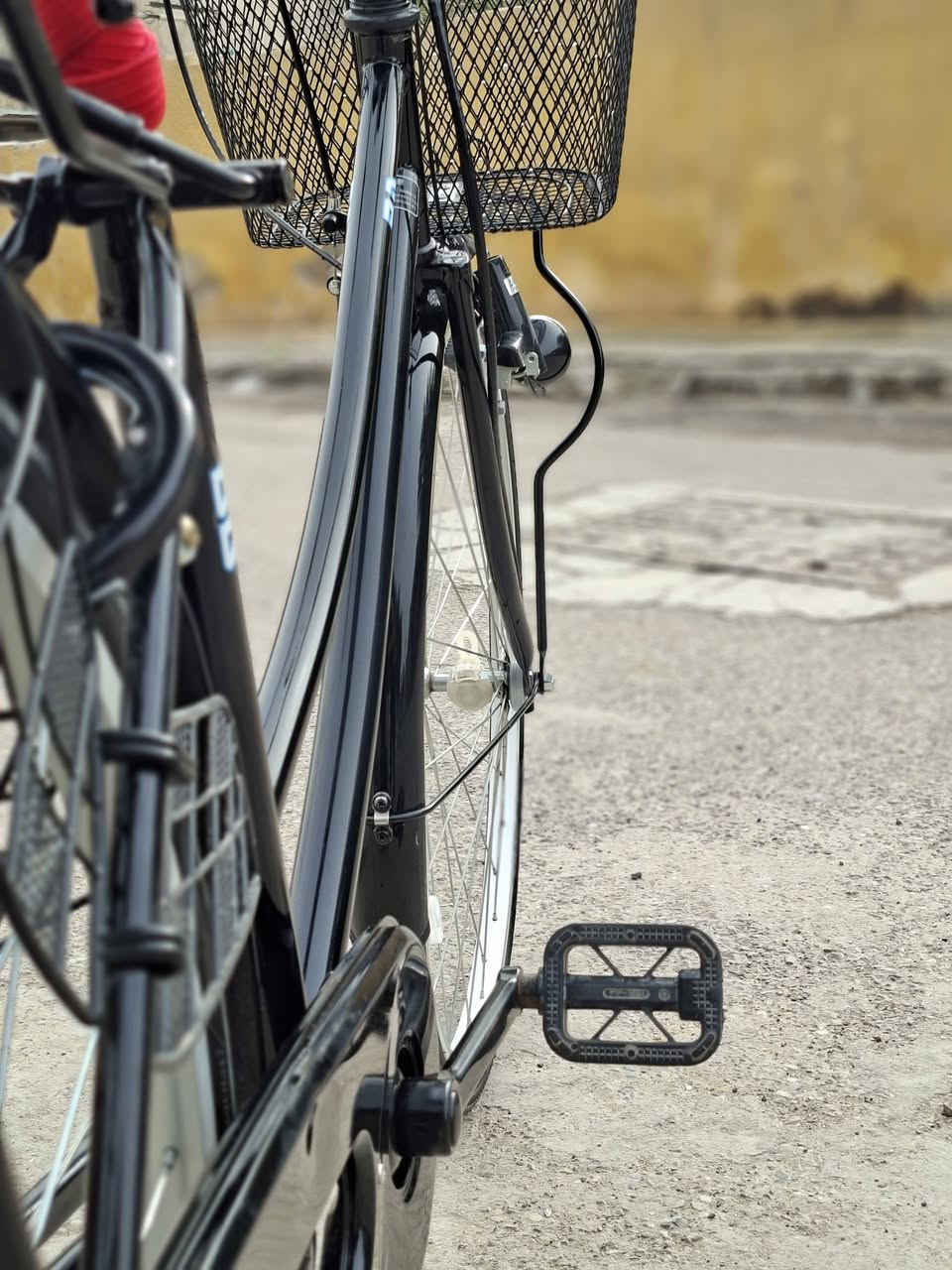 سلام عليكم .... بايسكل BD موديل 2022 حجم 26 البايسكل بعده جديد مال شركه السعر 130 الف وبي مجال *********** واتساب
