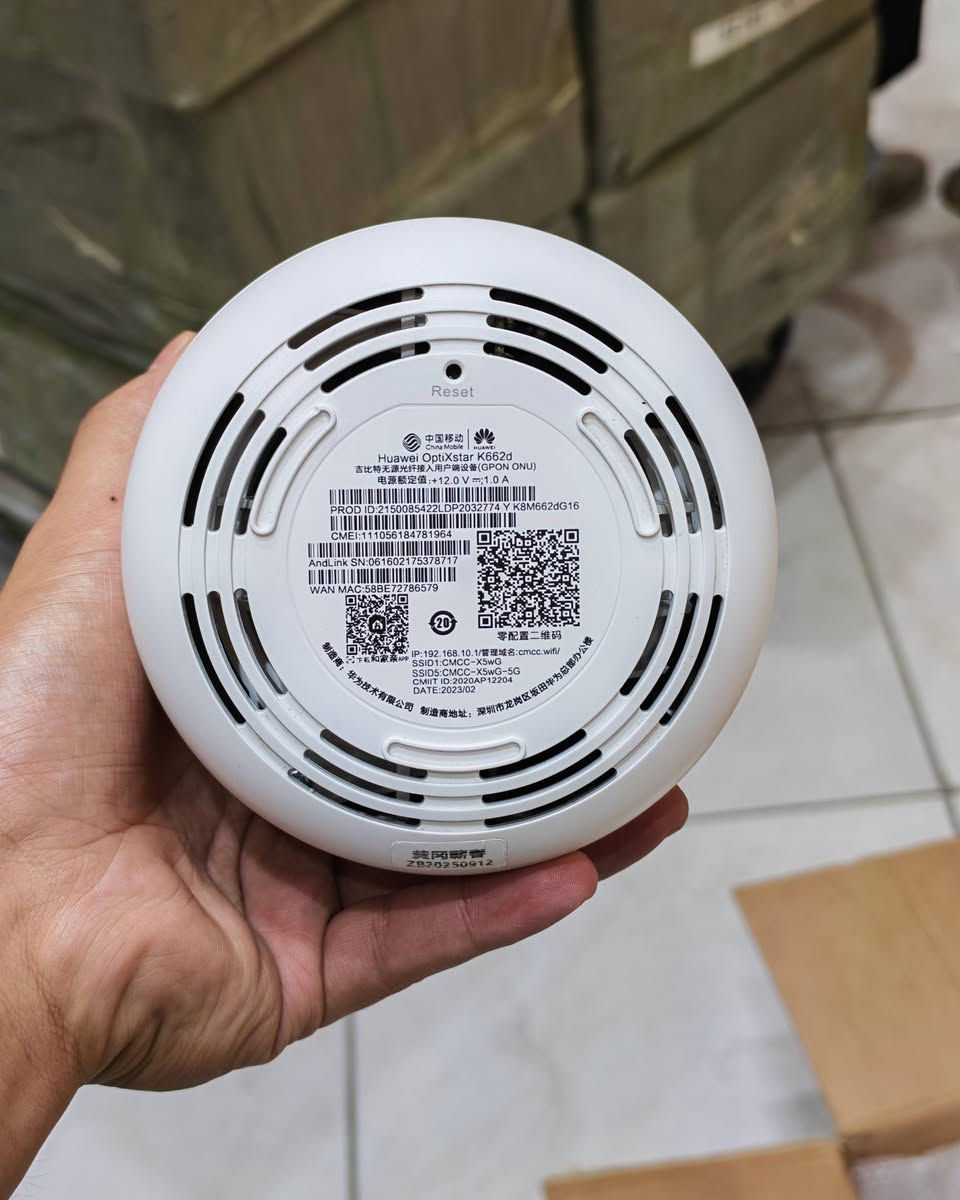 🛑 عرض خاص
_________________________________ 

 وصول راوتر ديكو  الضوئي هواوي AX3000 جديد 

⭐ Huawei K662d — 

Wi-Fi 6 (AX3000)

Dual: 2.4GHz و 5GHz

سرعة Wi-Fi:

574Mbps على 2.4GHz

2402Mbps على 5GHz

المنافذ:

2 منافذ LAN جيجابت

1 منفذ ألياف ضوئية (PON / SC-UPC)

______________________________

"توجد اسعار داعمة لمكاتب الجملة والشركات"
______________________________

#رابط_قناة_التلكرام

‏(https://t.me/robian_rns )
________________________________
للإستفسار عن الأسعار والتفاصيل يرجى الإتصال أو مراسلتنا على تطبيق الواتساب على أرقام المبيعات :
***********
***********

________________________________

الدعم الفني ♻️ *********** 
________________________________

او زيارتنا لمقر الشركة الكائن في 
الفرع الاول || بغداد - حي اور / مجاور سنتر حي اور 
الفرع الثاني || بغداد - مدينة الصدر / ساحة (55) قطاع (10) 

أوقات الدوام من (التاسعة صباحاً - الحادية عشر مساءًا )
